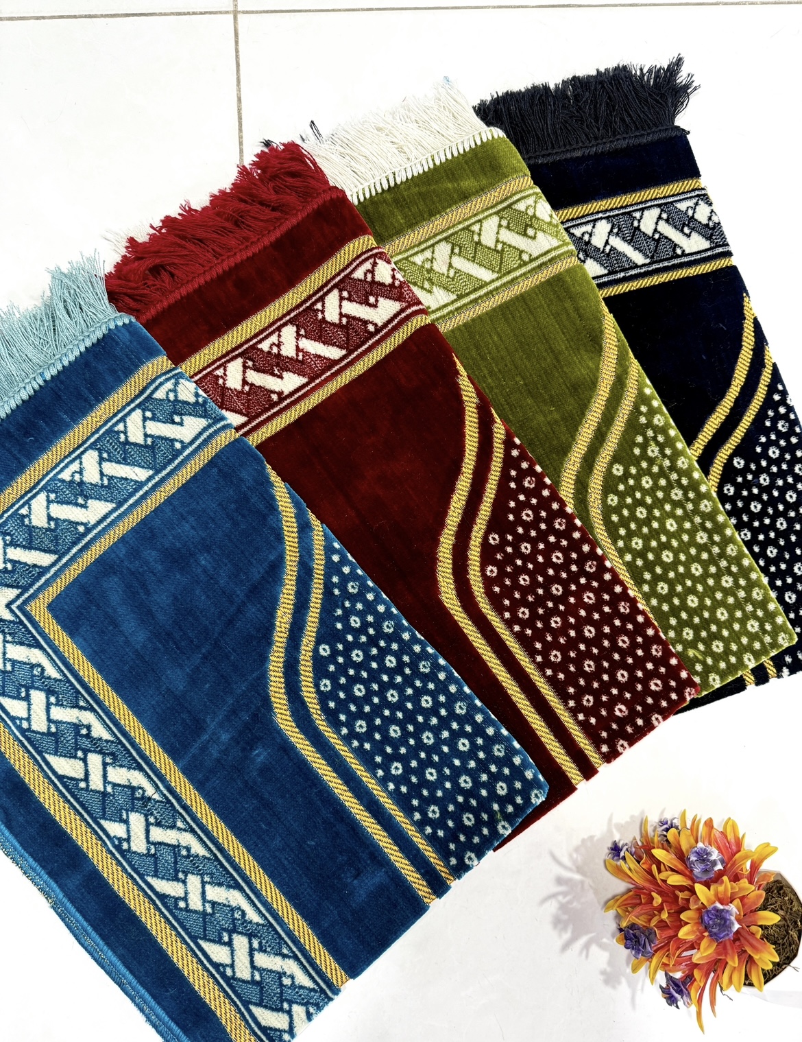 جانماز مخمل تراکم بالا در رنگبندی متنوع جنس درجه یک