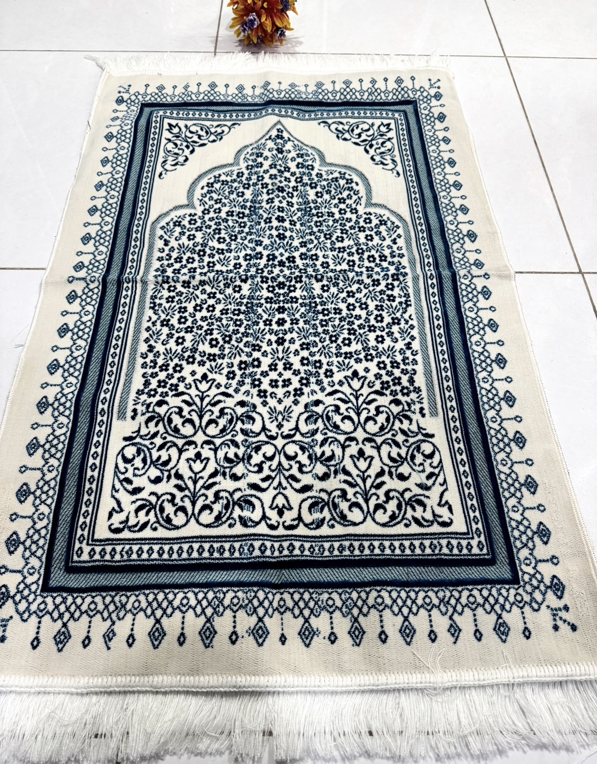 جانماز الا لوکس جنس مخمل درجه یک در رنگ بندی متنوع