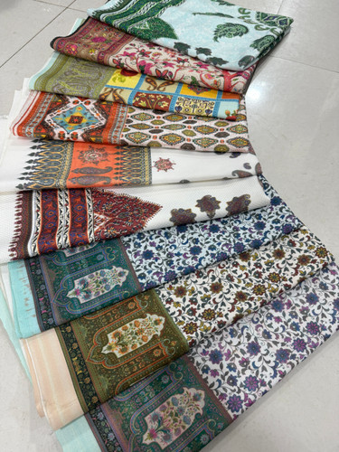 زیر سفره مخمل چاپی سایز ۱ در ۱٫۵ در رنگبندی و طرح بندی متنوع